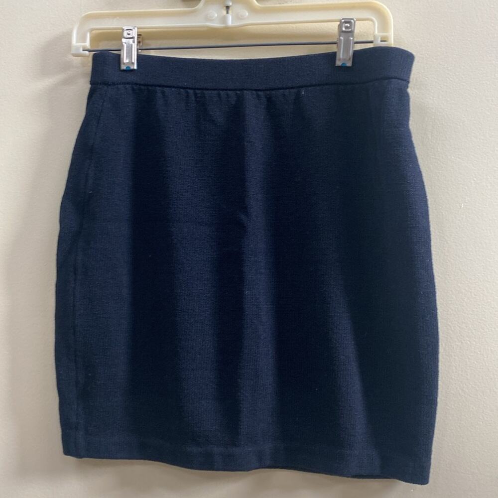 St. John Collection Santana knit women’s size 6 Black short skirt
